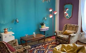 Spazioviola Appartamento Intimo Boho Style Uno Spazio Magico Per L'Energia Che Si Respira In Un Palazzo Della Vecchia Bologna Qui Nulla E Perfetto Ma Tutto Racconta